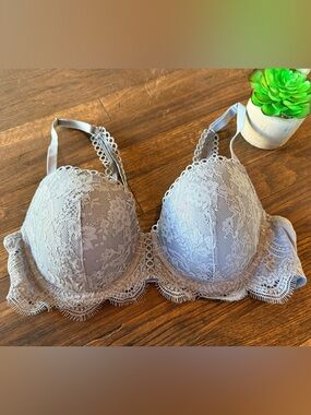 Victoria's Secret Lace Demi Cup Bra in Light Gray 38C